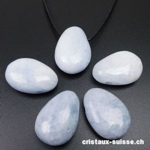 Calcite bleue claire 3 cm percée avec cordon cuir à nouer. Offre Spéciale