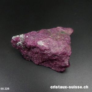 Rubis - Hornblende brut 5,5 x 4 x 2,4 cm. Pièce unique