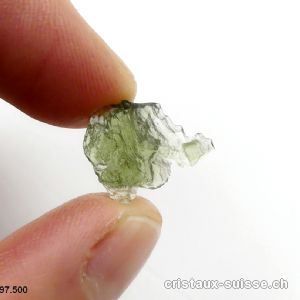 Moldavite 1,6 x 1,2 x 0,5 cm. Pièce unique 3,3 carats