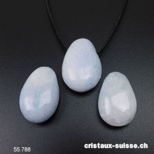 Calcite bleue claire 3 cm percée avec cordon cuir à nouer. Offre Spéciale