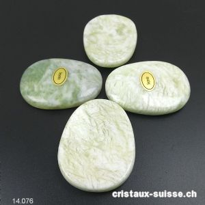 Jade Serpentine verte, pierre anti-stress incurvée 5 x 3,5 cm