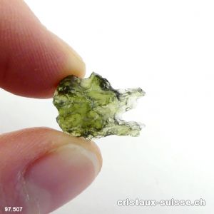 Moldavite 1,5 x 1,1 x 0,5 cm. Pièce unique 3,3 carats