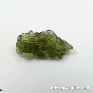 Moldavite 1,5 x 0,8 x 0,5 cm. Pièce unique 2,2 carats