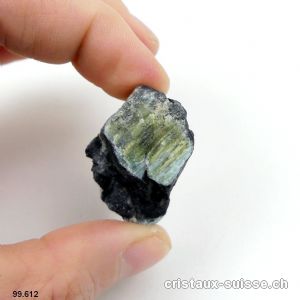 Tourmaline verte, bleue et noir cristallisée. Pièce unique