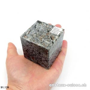 Grenat hornblende dans matrice d'ardoise Suisse, cube 5,2 x 5,2 cm. Pièce unique