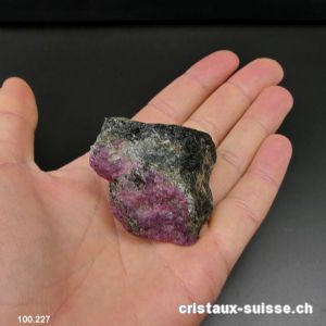 Rubis - Hornblende brut 4,2 x 4 x 3 cm. Pièce unique 83 Grammes