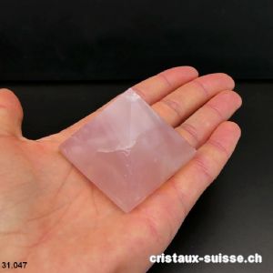 Pyramide Quartz rose, base 4,4 cm x haut. 3,9 cm. Pièce unique