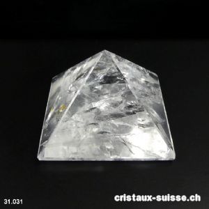 Pyramide Cristal de Roche, base 5,6 x haut. 3,7 cm. Pièce unique