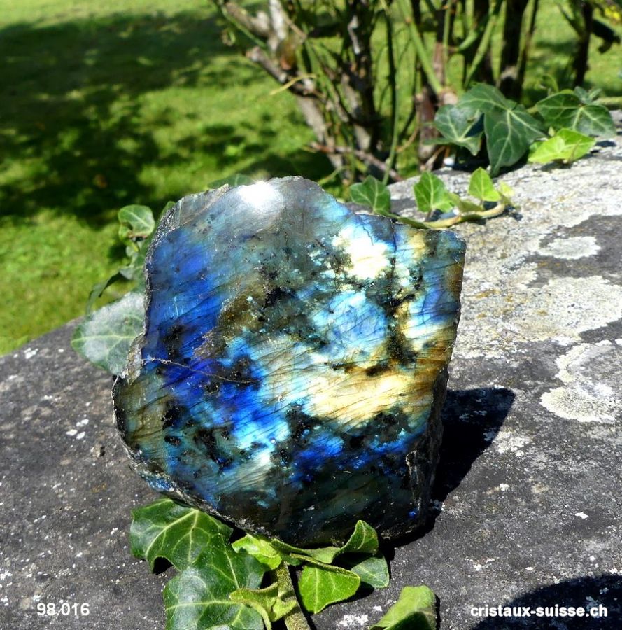 Labradorite brute 1 face polie. Pièce unique 227 grammes