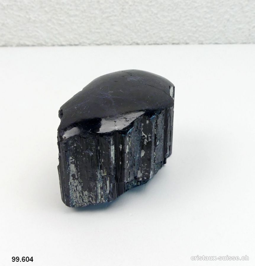 Tourmaline noire brute, dessus poli. Pièce unique 270 grammes