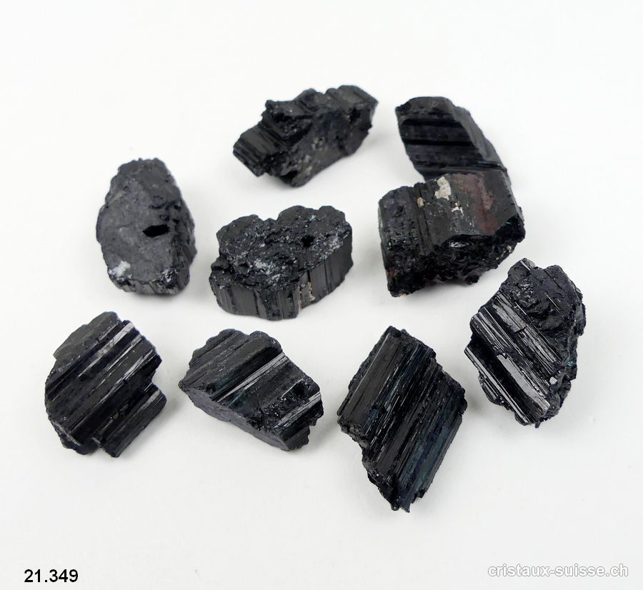 Tourmaline noire cristallisée brut env. 2 à 3 cm / 6 à 9 grammes