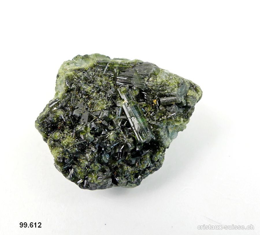 Tourmaline verte cristallisée. Pièce unique