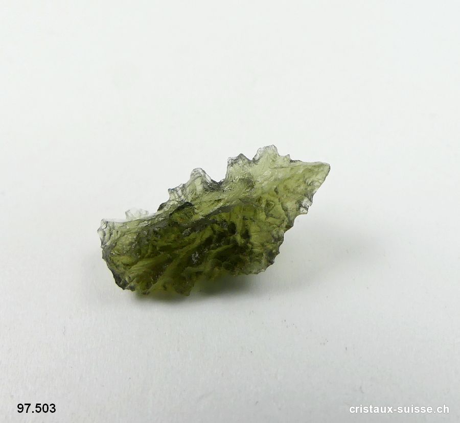 Moldavite 1,5 x 0,8 x 0,5 cm. Pièce unique 2,2 carats