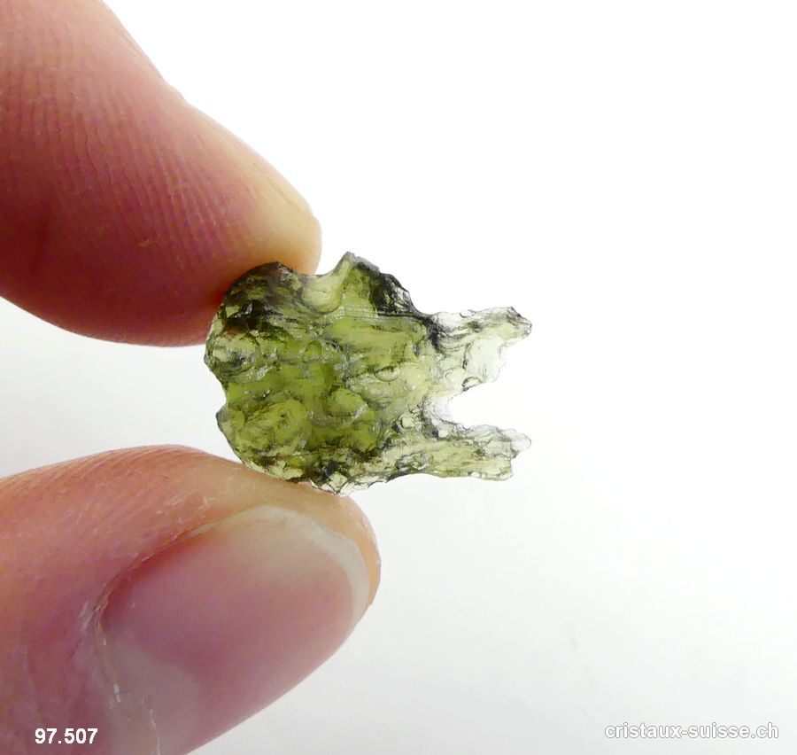 Moldavite 1,5 x 1,1 x 0,5 cm. Pièce unique 3,3 carats