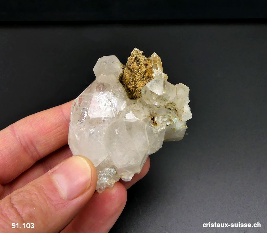 Quartz de Suisse avec roche. Pièce unique