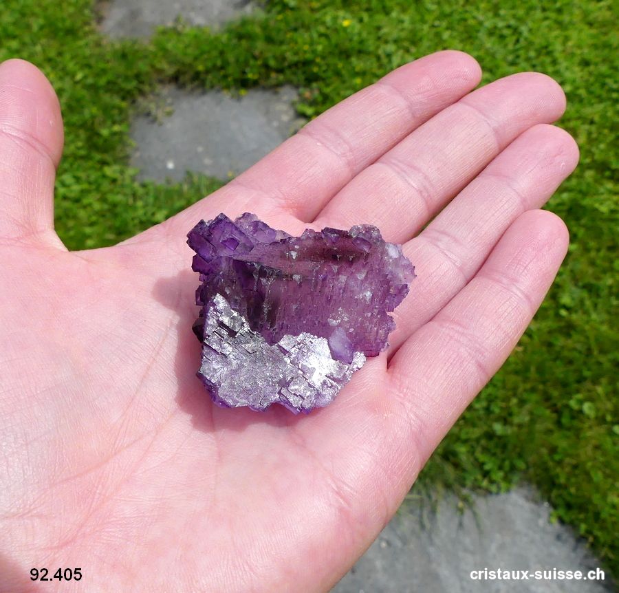 Fluorite - fluorine - violette. Pièce unique