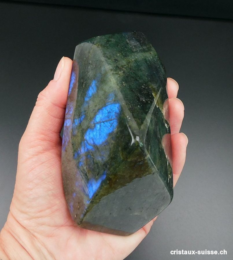 Labradorite polie. Pièce unique 625 grammes