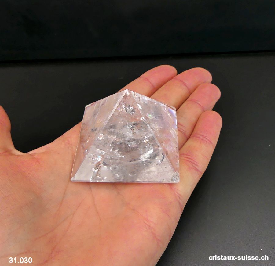 Pyramide Cristal de Roche, base 4,7 cm. Pièce unique