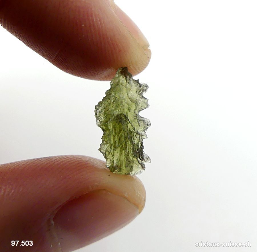 Moldavite 1,5 x 0,8 x 0,5 cm. Pièce unique 2,2 carats