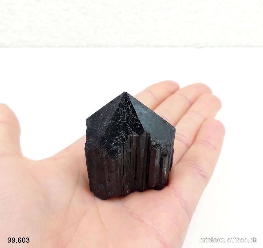 Tourmaline noire pointe polie. Pièce unique.