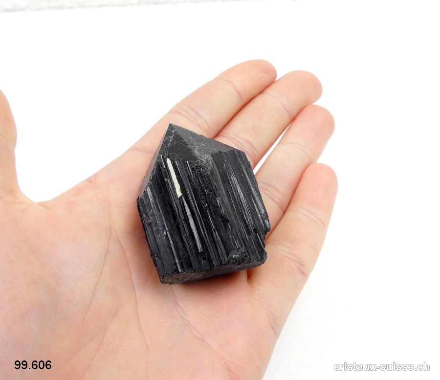 Tourmaline noire pointe polie. Pièce unique