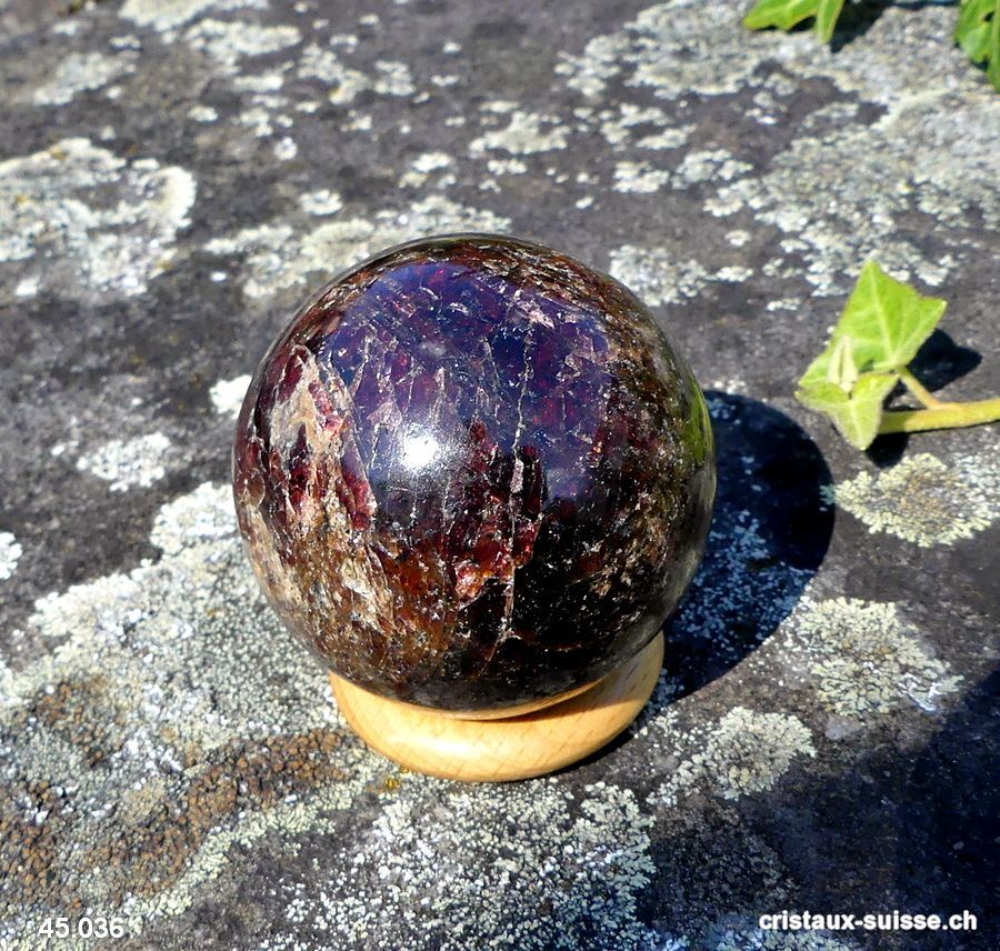 Boule Grenat Almandin 4,5 cm. Pièce unique